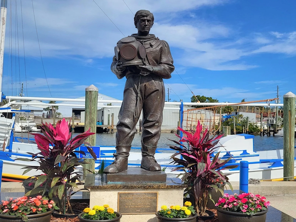 Why Tarpon Springs Is Still Known as the Sponge Capital